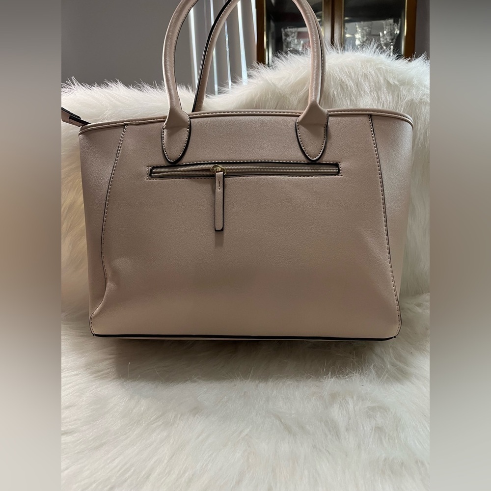 NWT Adrienne Vittadini Garden Bloom Tote Bag MSRP $175 - Picture 5 of 10